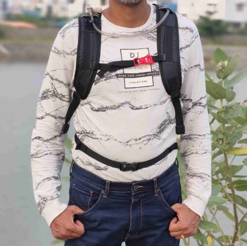 TrailBlazer Hydration Pack (3L) and CarryMan Thigh Bag Combo offer