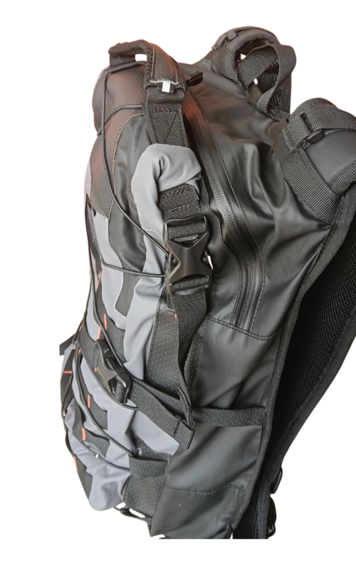 TrailHawk Hydra+ - waterproof-trail-hydration-bag